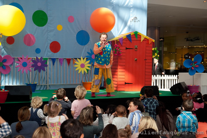 [IMG_6357.JPG] Mr Tumble at Westfield - Something Special Magazine Launch CBeebies