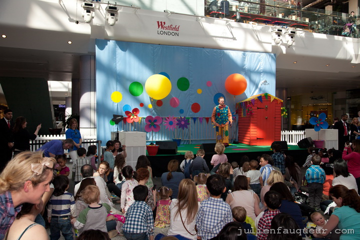 [IMG_6358.JPG] Mr Tumble at Westfield - Something Special Magazine Launch CBeebies