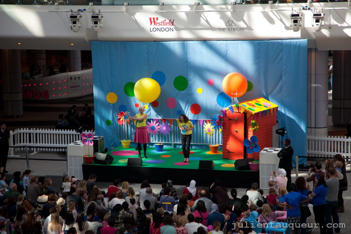 [IMG_6455.JPG] Mr Tumble at Westfield - Something Special Magazine Launch CBeebies